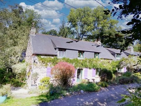 This fully renovated, south facing 5 bed, 4 bath stone Breton longère with attached 2 bed gite, ample parking, outbuildings, garden and paddock, seamlessly combines traditional charm with modern luxury, offering a picturesque escape along the Nantes-...