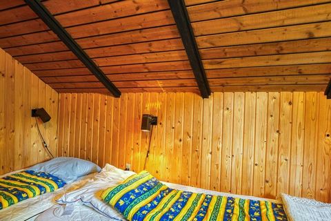 At Kramnitze you will find this cottage, which is 2 km. to restaurant (10 km. in winter), 10 km. for shopping and 300 m. to the coast. The house was built in 1977 and partially renovated inside and out in 2020. Inside there is, among other things, a ...