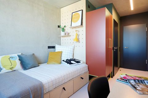 Our Single rooms are the base option at 15-16 sqm. with access to a shared kitchen directly on your floor, and equipped with what you need to feel at home incl. fast WiFi. The rent already includes all utilities such as electricity, heating and water...