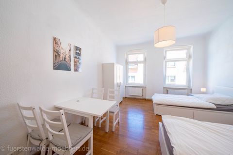 Modern, renovated and newly furnished flat with full facilities in a central location in Fürstenwalde. Close to Tesla and to Bad Saarow. Two rooms equipped with 4 beds, a kitchen with dishwasher and coffee machine and a renovated bathroom. A washing ...