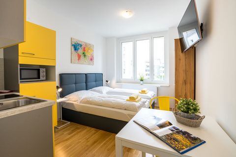 In our SmartLiving S apartments you will find the following equipment: -Box-spring bed (180 x 200 cm) -TV -Kitchen with fridge, hotplate, microwave, coffee machine (partly Nespresso machines), partly dish washers, electric kettle and different kitche...