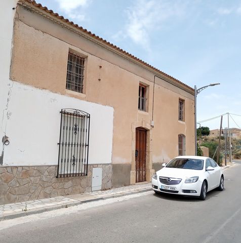 We are delighted to present this amazing and very rare opportunity to acquire an old Spanish Cortijo close to the centre ofÂ the popular town of Arboleas. Your very own project in a super convenient location, close to shops, restaurants, bars, medica...