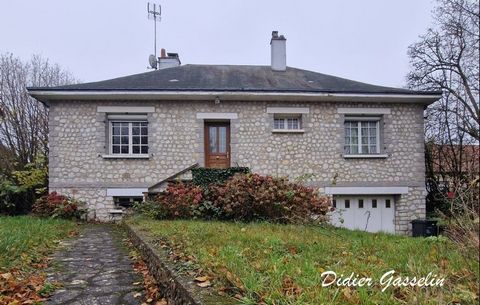 Dpt Eure et Loir (28), à vendre AUTHON DU PERCHE maison P4 de 90 m² - Terrain de 968,00 m²