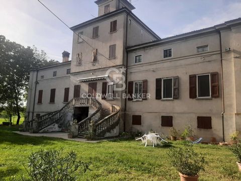 Nonantola - Villa Molza Summer residence of the family of the same name, which has always been closely linked to the Estense court, it has a clear eighteenth-century layout and constitutes the most important example of the manor villas in the Panaro ...