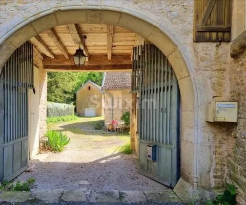 REF 18566 MP - Charming village of MONDON - Near ROUGEMONT and Château - Golf de Bournel - 30 minutes from Besançon and 2 hours from Switzerland. PROPERTY of character from the 16th century - Former Presbytery composed of a magnificent 