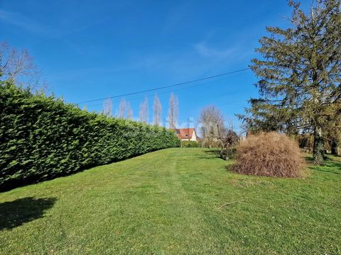 REF 18539 AA - 6 kms PESMES - Unserviced building land, collective sanitation. Beautiful flat plot of 1100 m². Soil study and demarcation carried out. 55,000 Euros Swixim independent sales agent in your sector: Fees payable by the seller - Annick AUG...
