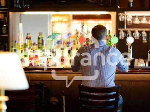 Dpt Finistère (29), Bar à vendre à DOUARNENEZ murs et fonds