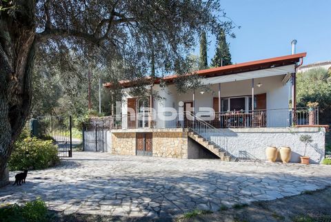 Fully renovated detached house of 125 sqm for sale in the area of Ypsos on a plot of 740 sqm, just 800m from the beach! The excellent condition of the property, its privileged location away from the noise of the road and shops but only 800m from the ...