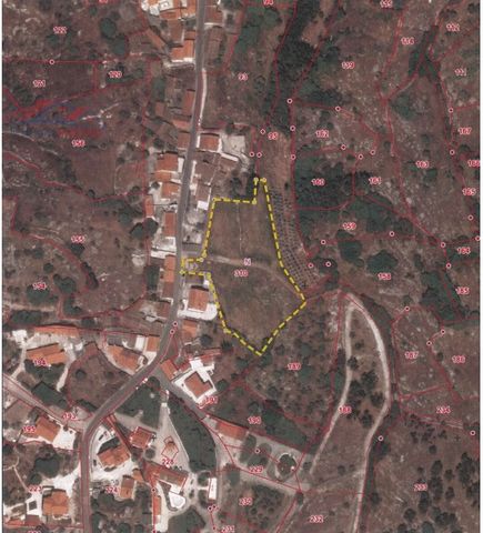 Land located in Olho Marinho - Óbidos, where you can build your villa. Olho marinho is a historical village, where you can find for your needs: supermarkets, ATM, post office, kindergarten, grows, day center to support the elderly, bank, pharmacy amo...