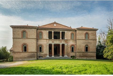 Approached down a tree-lined drive, on arrival at this magnificent Italian mansion one is immediately impressed by the grandeur and beauty of the architecture with its colonnades and double-height ceilings of the state rooms. Dating back several cent...