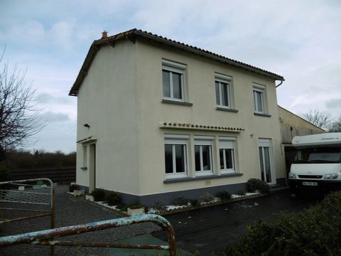 A recently renovated detached house in an attractive rural setting with views. Located between the villages of Gorgé and Lhoumois within easy reach of Parthenay with all shops and services. There are 3 bath/shower rooms, fitted kitchen, dining room, ...