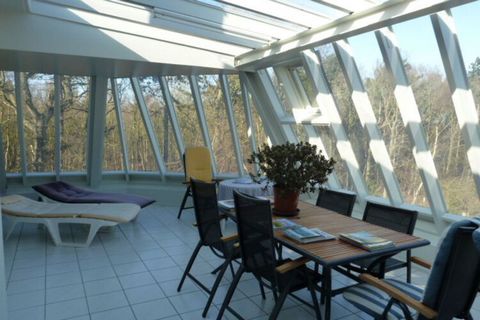 Affittiamo il nostro appartamento per le vacanze recentemente ristrutturato per un massimo di 4 persone con un ampio balcone sull'isola di Texel. L'appartamento si trova al 1° piano del complesso di appartamenti Residence de Pelikaan, proprio al conf...