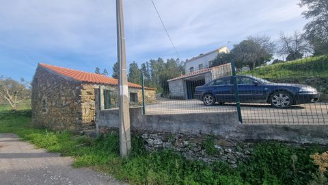 Charming Portuguese farm for sale located in a quiet rural area on the outskirts of a village, offering tranquility. With a total land area of 8,880 m2, this property is perfect for those who appreciate the beauty of nature. The property has two well...
