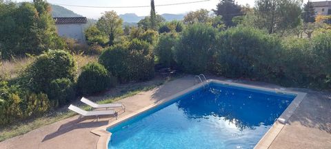 This villa of 208 m2 has all its Provencal charm on the outside, yet it is modern on the inside. It is located on the hills above Les Arcs with a splendid view, in a quiet cul de sac. On the ground floor you find a hall, large living/dining room with...