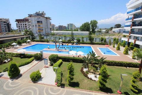 DROOMLEVEN OP 200 METER VAN HET STRAND, IN HET POPULAIRE KESTEL VAN ALANYA! 2 KAMER APPARTEMENT TE KOOP! Ons fantastische wooncomplex ligt op slechts 200 meter afstand van het populaire strand in Kestel. Het complex zelf biedt u veel voorzieningen, v...