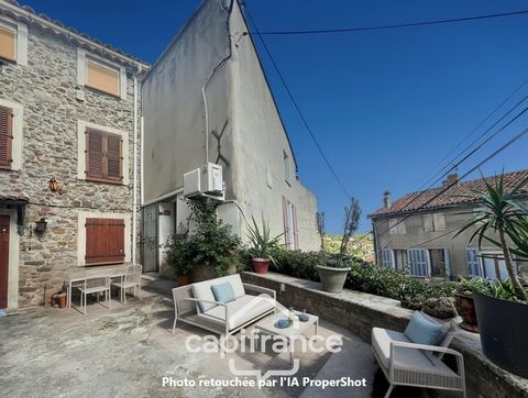 Je vous invite à venir visiter cette maison de village typique de Pierrefeu-du-Var, une très belle rénovation qui met en valeur la pierre & la luminosité. Plus de photos et la visite virtuelle 3D son à votre disposition sur mon site Anna PONS Capifra...