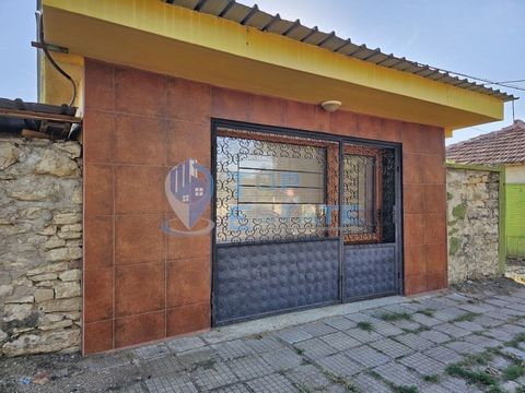 Top Estate Real Estate vous propose un magasin dans une rue avec un flux de personnes dans le village de Parvomaytsi. La propriété a une superficie de 36 m², structure en béton armé, composée d’un local commercial principal et d’une salle de bain. Le...