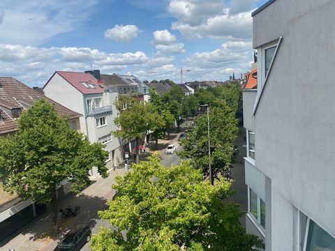 Hallo zusammen! :) Ich freue mich, euch meine einzigartige Wohnung mit Platz für bis zu 4 Personen (Bett & Schlafsofa) vorstellen zu dürfen. Meine zentral gelegene Wohnung ist der perfekte Ausgangspunkt für Ihren Urlaub in Münster. Entfernung zu Fuß:...