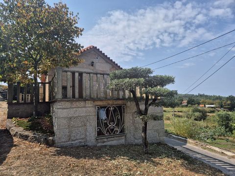 Een ideale investering in het hart van Portugal Gelegen in het pittoreske dorpje Braçal, São João do Monte, is dit prachtige, volledig gerenoveerde stenen huis een echt juweeltje. Het combineert rustieke charme en modern comfort en is klaar om u te v...