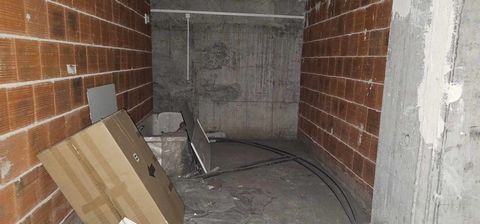 Garage for sale, new brick construction, in the center of the town of Kardzhali, in the area of the Forest. The property has an area of 17 sq.m. and is located in the underground floor of the building.