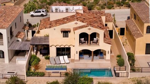 HAUS ZU VERKAUFEN AUF DEM GOLFPLATZ IN RANCHO SAN LUCAS IN LOS CABOS Rancho San Lucas ist eine private, streng gehobene Gemeinde auf der pazifischen Seite von Cabo, eingebettet zwischen saphirblauem Meer und spektakulärer Wüstenlandschaft. RSL ist ei...