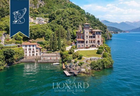 In vendita uno splendido appartamento sulle sponde del Lago di Como, sopra Menaggio, all'interno di un prestigioso complesso in stile Liberty progettato da Gino Coppedè. Questa residenza finemente ristrutturata, parte di una villa del XIX secolo...