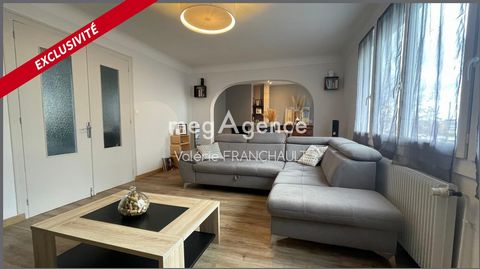 MegAgence, Valérie FRANCHAULT vous propose en EXCLUSIVITÉ, cette maison de 88M2 implantée sur une parcelle de 323M2 entièrement clôturée, cette maison est idéale pour ceux qui recherchent un extérieur intime et sécurisé. Le jardin facile d'entretien,...