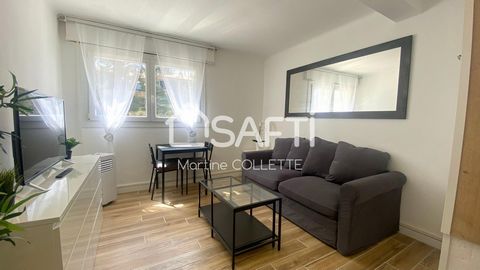 Situé dans la charmante ville de Bandol (83150), ce studio offre un cadre de vie idéal pour ceux à la recherche d'un pied-à-terre dans une station balnéaire renommée de la Côte d'Azur. Ce studio de 18 m², se compose d'un séjour lumineux avec cuisine ...