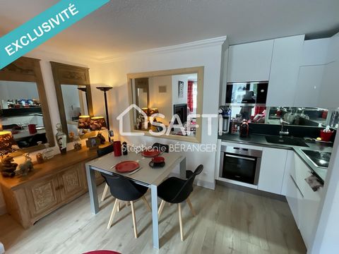 Nestled in a small condominium ideally located in the heart of the resort of Val-Thorens, this warm and functional apartment will bring you all the comfort for your ski stay, with direct access to the slopes and the ski area of the 3 Valleys. It cons...