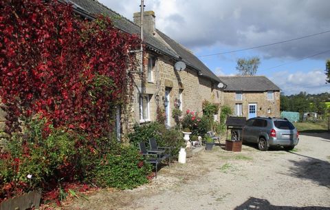 Campagne pittoresque : Nord Mayenne ! Charmante longère avec un mélange unique de beauté rustique et de charme. La propriété s'étend sur environ 2,6 hectares, et offre 280 m2 habitables au total, partagés entre 3 habitations distinctes : Maison famil...