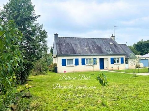 Située dans un charmant hameau, proche de Rochefort-en-Terre , petite cité de caractère. Vous serez séduit par cette belle maison de 130 m² entièrement rénovée avec goût. e centre bourg de Pluherlin et ses commerces 4 km, la gare de Malansac à 10 mn,...