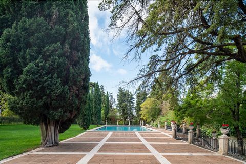 Avez-vous déjà rêvé de vivre dans un lieu chargé dhistoire, où le charme des anciens palais de Lisbonne se mêle au luxe et à la sophistication contemporaine ? Cet appartement T2 exclusif fait partie dun projet qui ravive la tradition de la célèbre Qu...