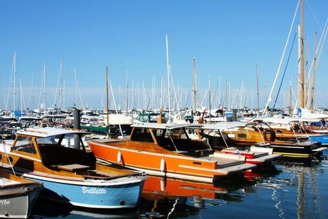 Ontdekking van de natuurlijke omgeving van het bekken van Arcachon: de havens, parken en oesterhutten, de bron van Abatilles, de stranden van het bekken en de oceaanstranden, de Duin van Pyla, het bos van Landes, de meren... Sportieve activiteiten (m...