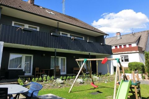 Dit vakantiehuis ligt aan de rand van het idyllische plaatsje Wildemann in de westelijke Harz. Het is een mooi, goed uitgerust vakantiehuis met een panorama-uitzicht over de bossen en de bergen. Het huis bestaat uit 3 aparte, gerenoveerde vakantiewon...