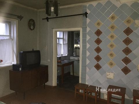 Номер в базе компании: 25456181. Продажа кирпичного дома Ростовская обл., Белокалитвинский р-н., п. Коксовый. Общая площадь 48 кв.м., жилая 37 кв.м., участок 10 соток, свет, вода в доме, газ по меже. С большой площадью огорода, имеются 2- летние кухн...