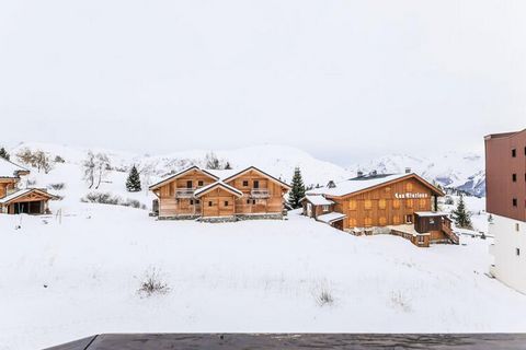 Rezydencja Les Mélèzes położona jest na starożytnych pastwiskach górskich w miejscowości Huez w samym sercu Alp. Przyjdź i odkryj bogactwo dziedzictwa kulturowego. W pobliżu obiektu dostępne są szlaki turystyczne. 1 pokój dzienny, 1 kuchnia, 1 sypial...