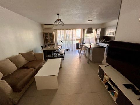 A VENDRE : Appartement T3 de 77m2 à deux pas du port de SAINT-RAPHAEL - 83700