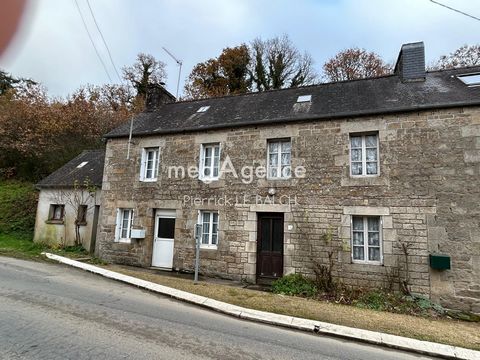 Maison de 95 m² à LOGUIVY-PLOUGRAS