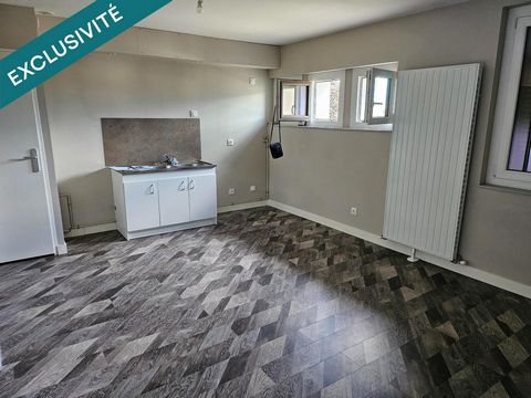 Tullins appartement 52.84 loi Carrez ,environ 70m² utile, refait à neuf avec 2 places de parking privatif