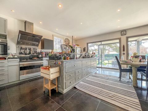 Villa 180m2 habitable sur 620 m², avec piscine, au calme et proche de toutes commodités