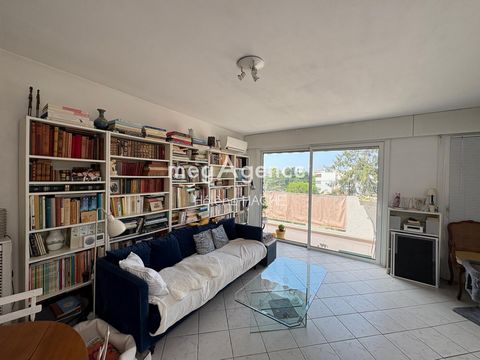 Cagnes-sur-Mer Vespins, Emplacement exceptionnel pour ce 3 pièces avec terrasse et roof top à 3 mn de la mer.