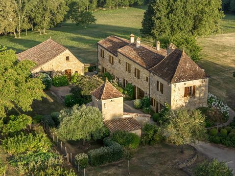 Domaine d'exception de 20 hectares  entre Lalinde et Bergerac (Dordogne)