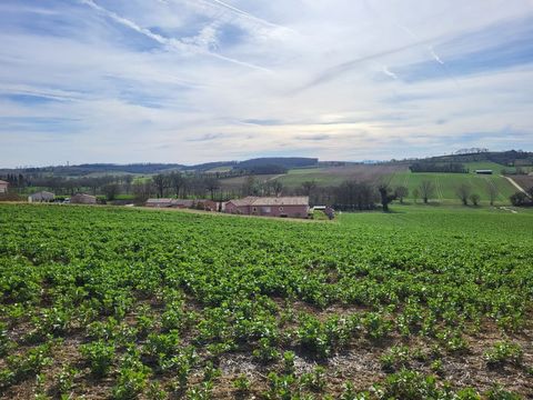 Terrain Constructible 1102 m²  Vue Imprenable sur les Pyrénées À vendre