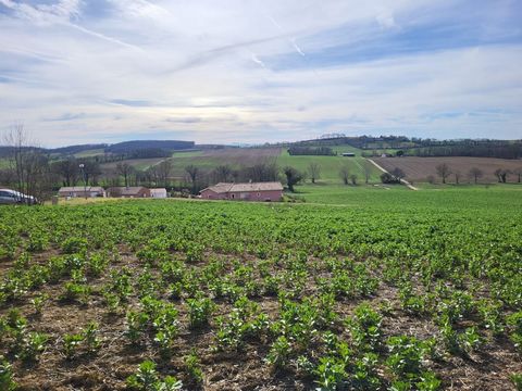Terrain Constructible 1 148 m² - Vue Pyrénées À vendre