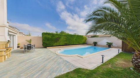 Maison familiale avec piscine, spa et trois garages – Aytré secteur Cottes Mailles