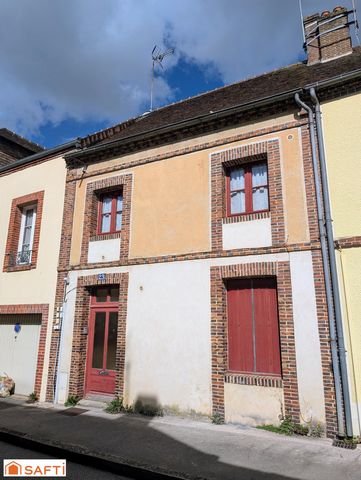 Immeuble avec 4 studios : opportunité d'investissement unique à Longny les Villages !