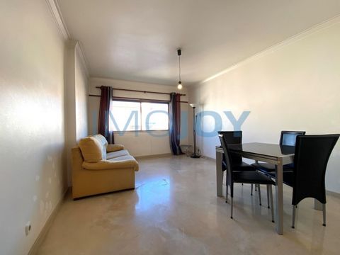 Apartment T2 DUPLEX (7th and 8th floors) consisting of living room, equipped kitchen, 2 bedrooms with built-in wardrobes and full bathroom + large DUPLEX, with fireplace and toilet service (toilet and washbasin), with interior stairs connecting to th...
