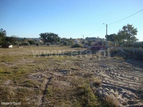 Land with 2.360 m2, very well located, good access. Electricity and sanitation at the door. Excluded from the SCE, under Article 4 of Decree-Law No. 118/2013 of 20 August.