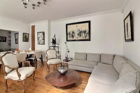 Location Appartement Meublé - 3 pièces - 75m² - Champs Elysées