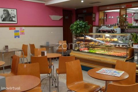 Property ID: ZMPT556372 Looking for a business in the restaurant area, which includes Restaurant, own manufacture of Bakery and Pastry Shop, and Take-Away Service? I present you a Barbecue, Restaurant, Bakery and Pastry in full operation in a residen...